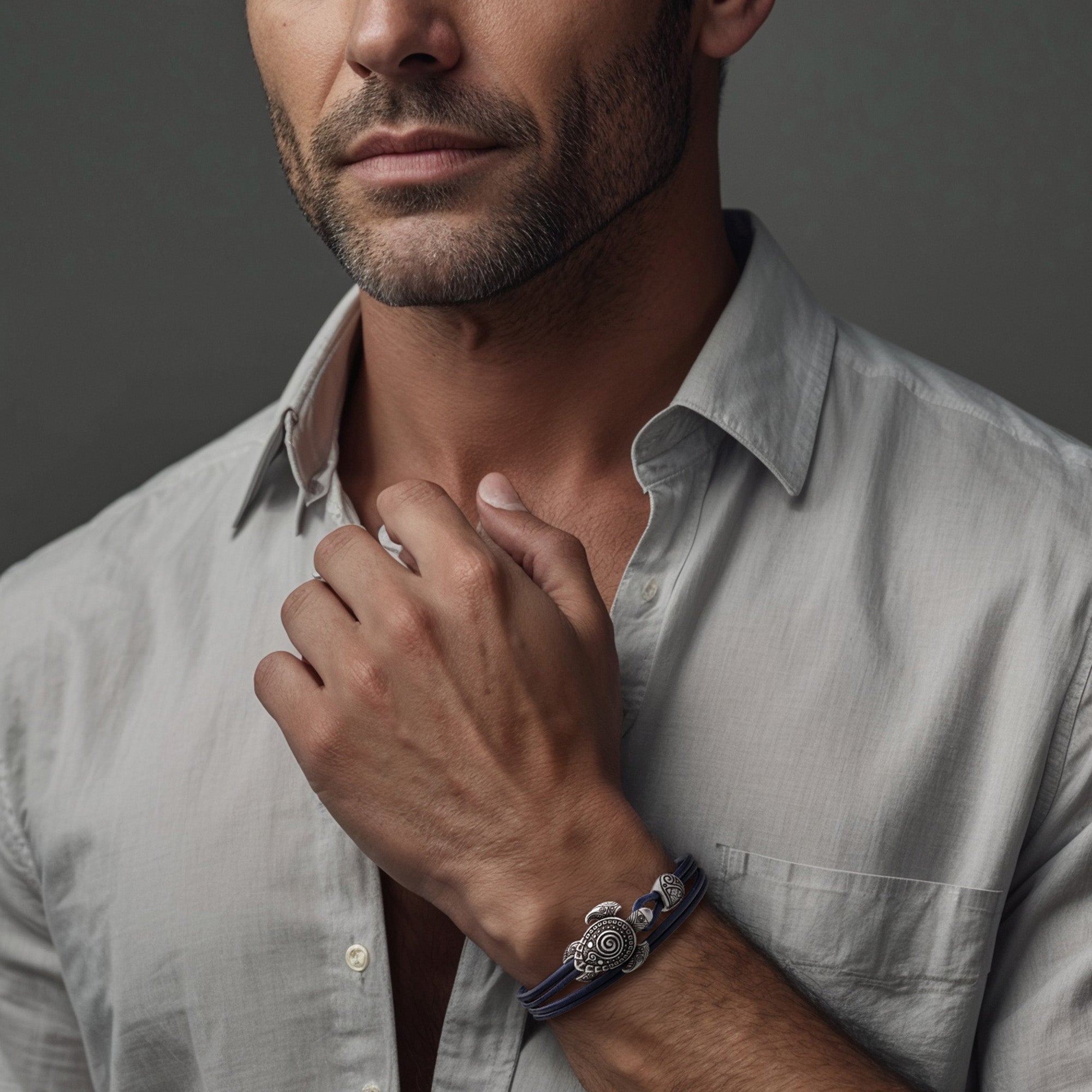 en:#color_black cord / Silver-plated bronze metal|de:#farbe_schwarzes Kabel / Versilbertes Bronzemetall|fr:#couleur_cordon noir / Métal bronze argenté