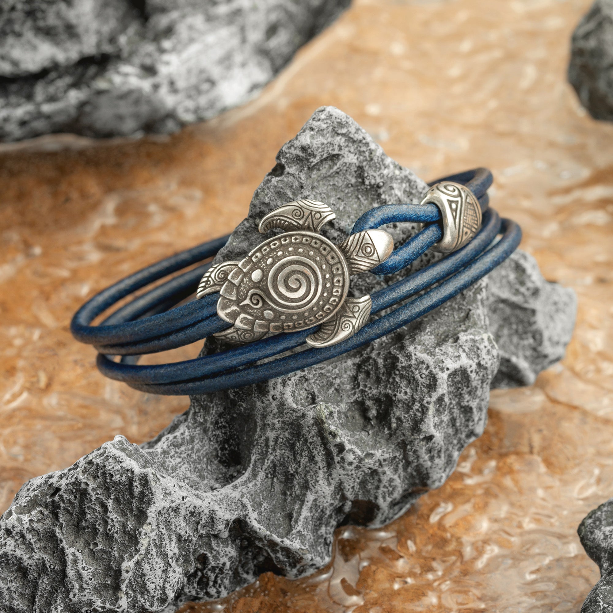 en:#color_navy blue cord / Silver-plated bronze metal|de:#farbe_marineblauer Kordelzug / Versilbertes Bronzemetall|fr:#couleur_cordon bleu marine / Métal bronze argenté