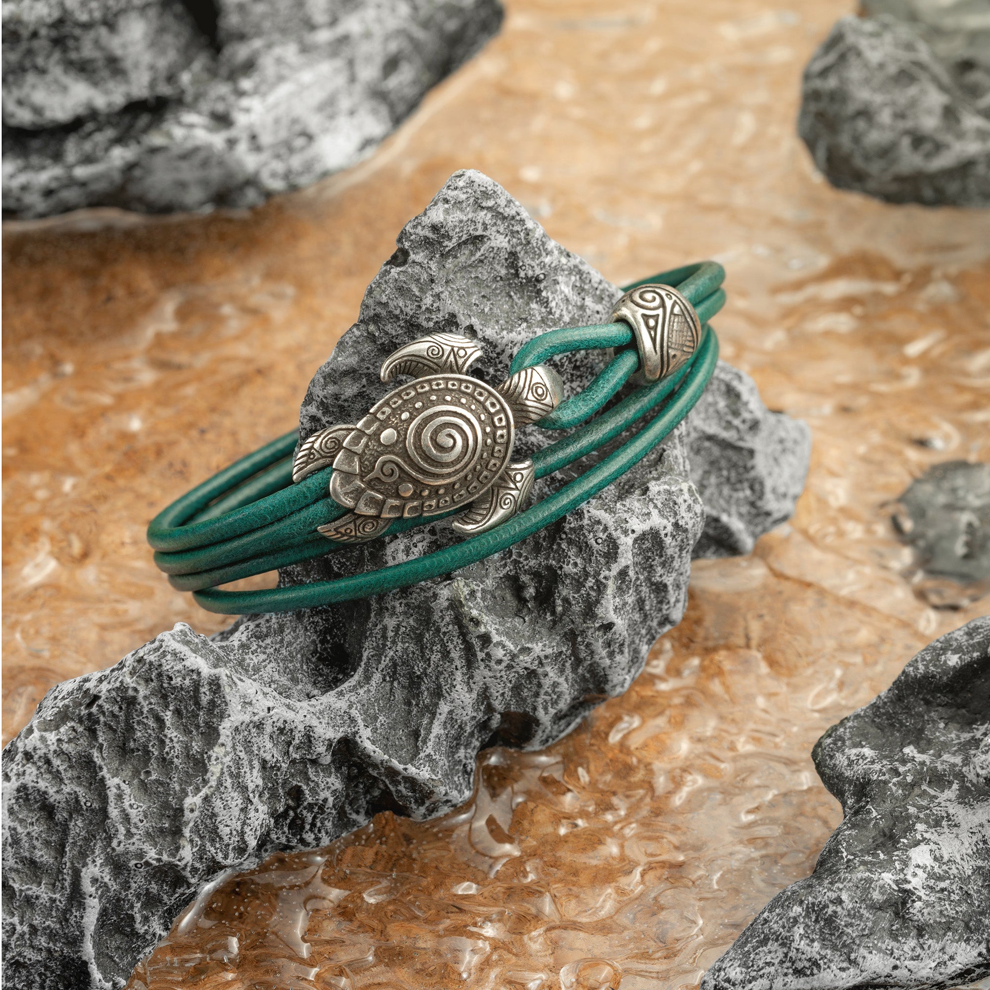 en:#color_turquoise cord / Silver-plated bronze metal|de:#farbe_türkisfarbene Kordel / Versilbertes Bronzemetall|fr:#couleur_cordon turquoise / Métal bronze argenté