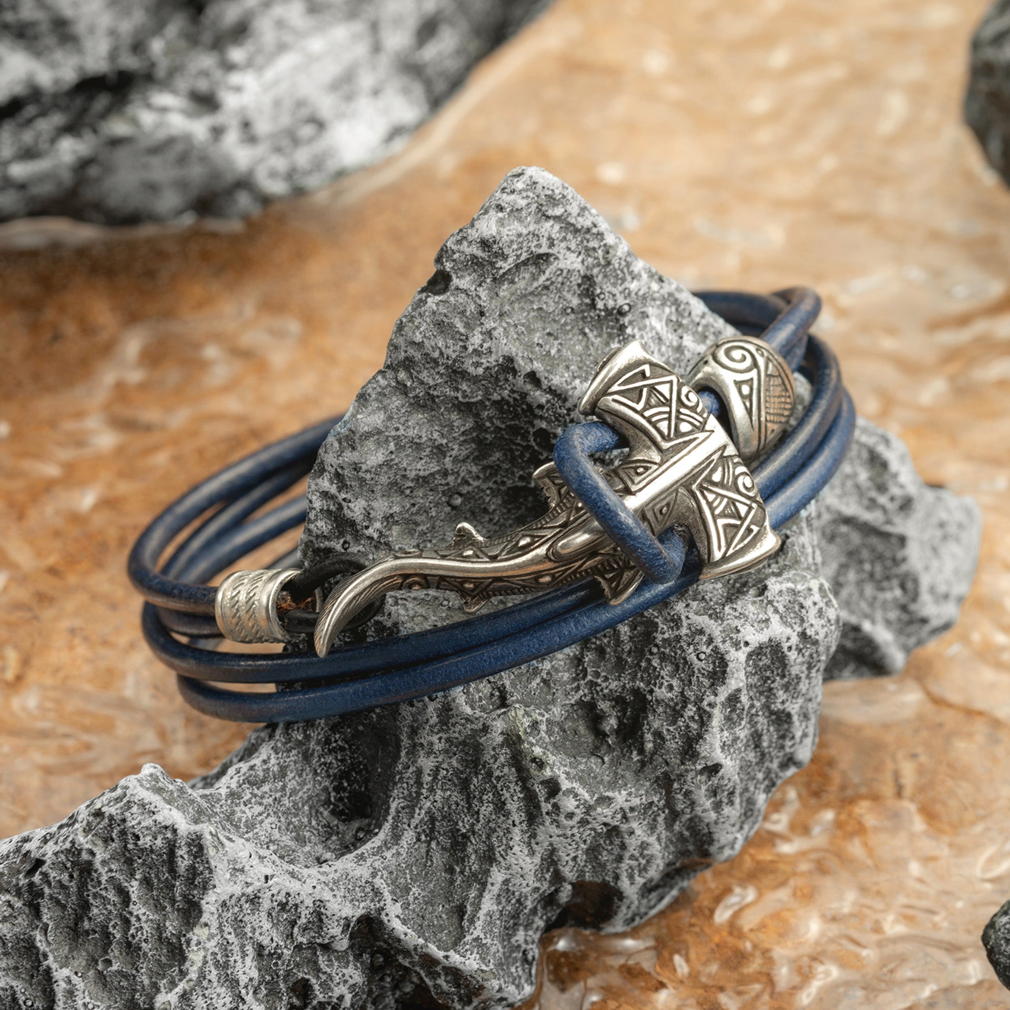 en:#color_navy blue cord / Silver-plated bronze metal|de:#farbe_marineblauer Kordelzug / Versilbertes Bronzemetall|fr:#couleur_cordon bleu marine / Métal bronze argenté