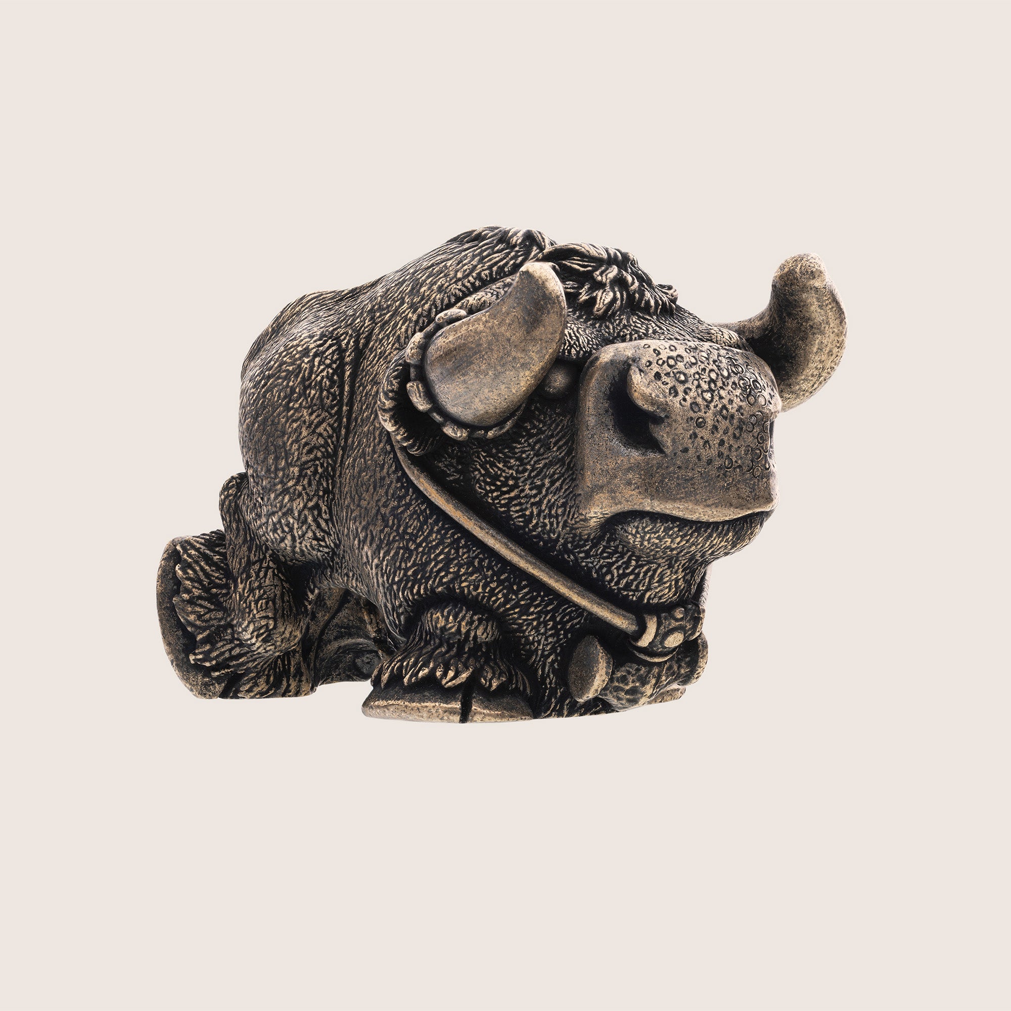 Bullen-Miniaturfigur – handgefertigtes Sammlerstück aus Bronze