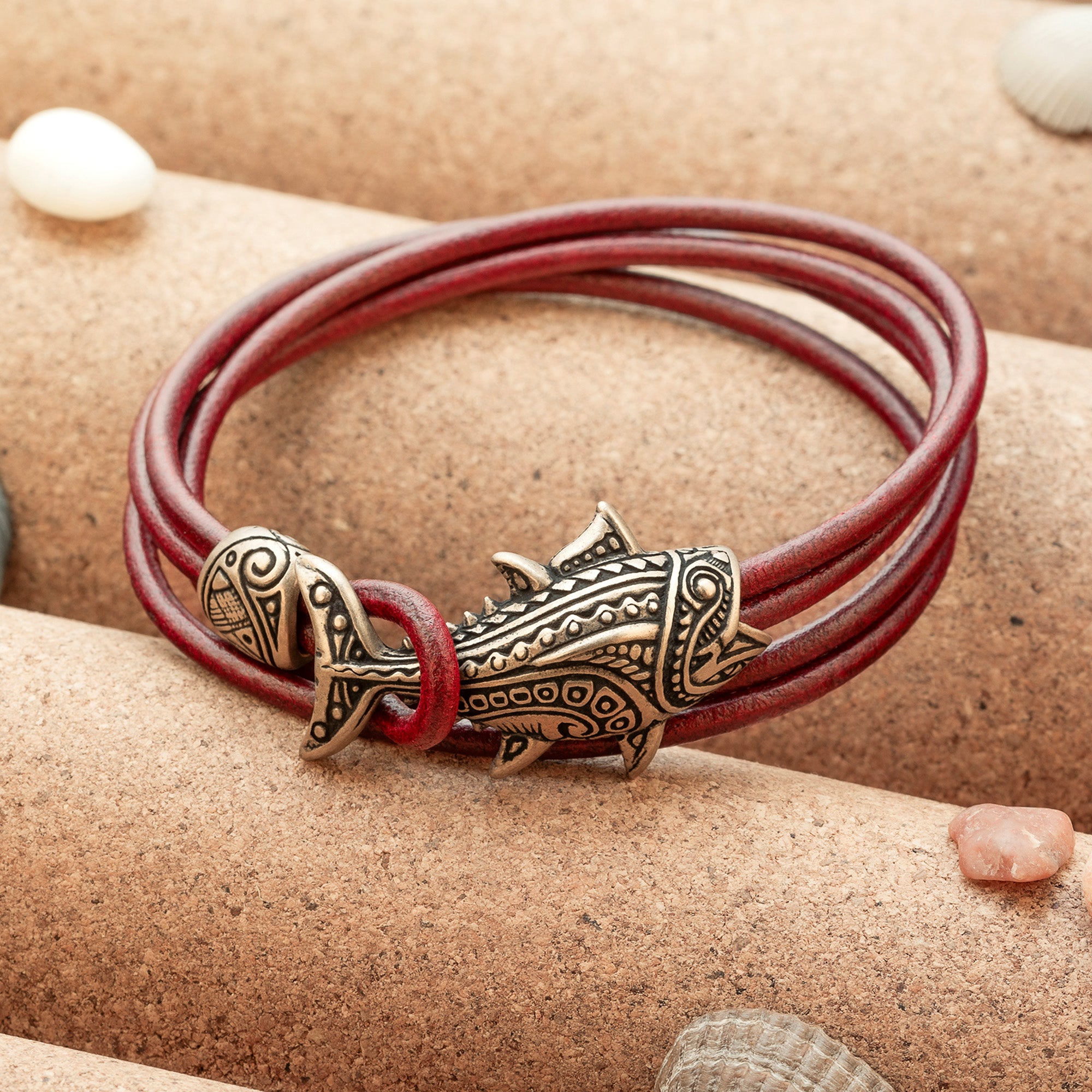 en:#color_burgundy cord / Bronze metal|de:#farbe_burgunderrote Kordel / Bronzemetall|fr:#couleur_cordon bordeaux / métal bronze