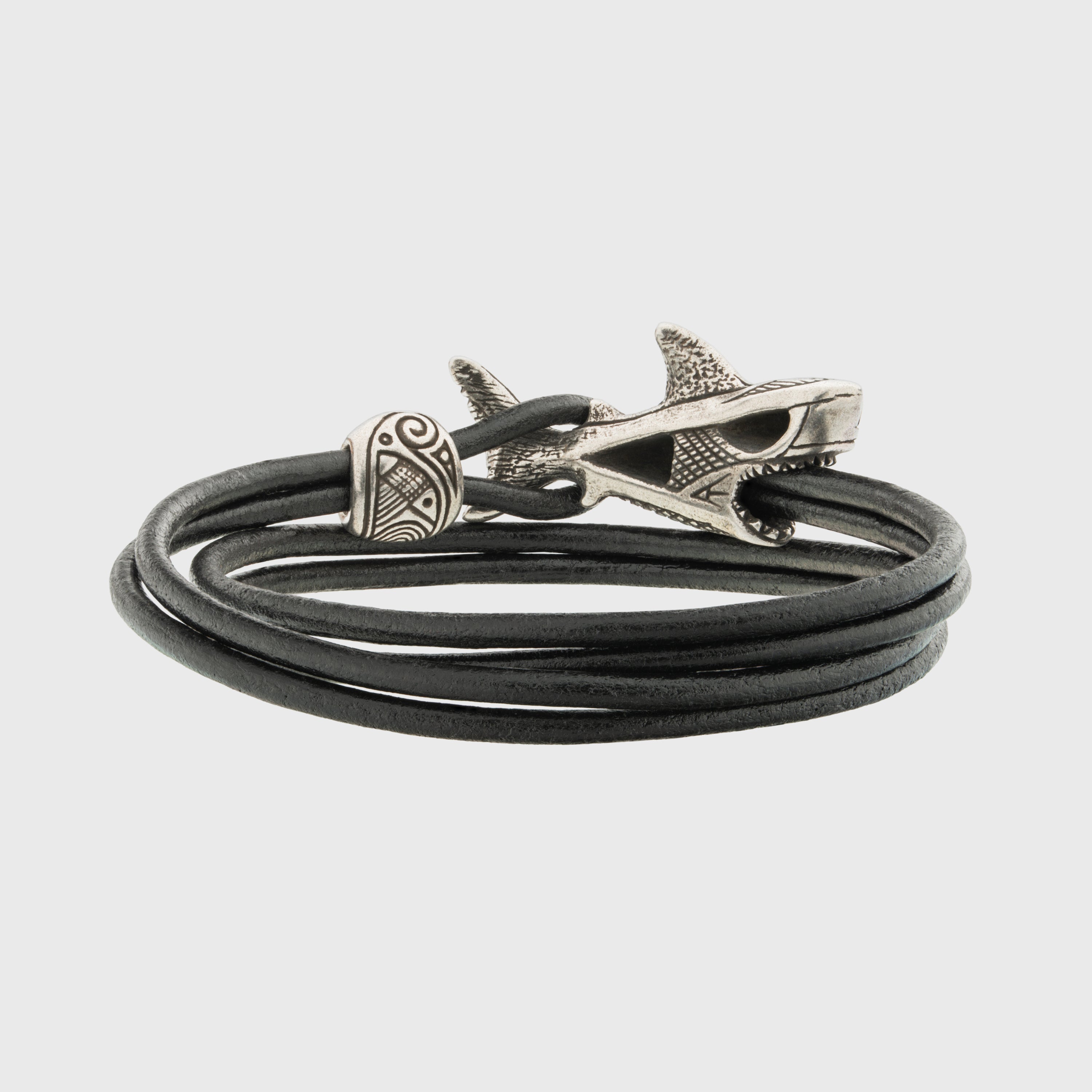 en:#color_black cord / Silver-plated bronze metal|de:#farbe_schwarzes Kabel / Versilbertes Bronzemetall|fr:#couleur_cordon noir / Métal bronze argenté