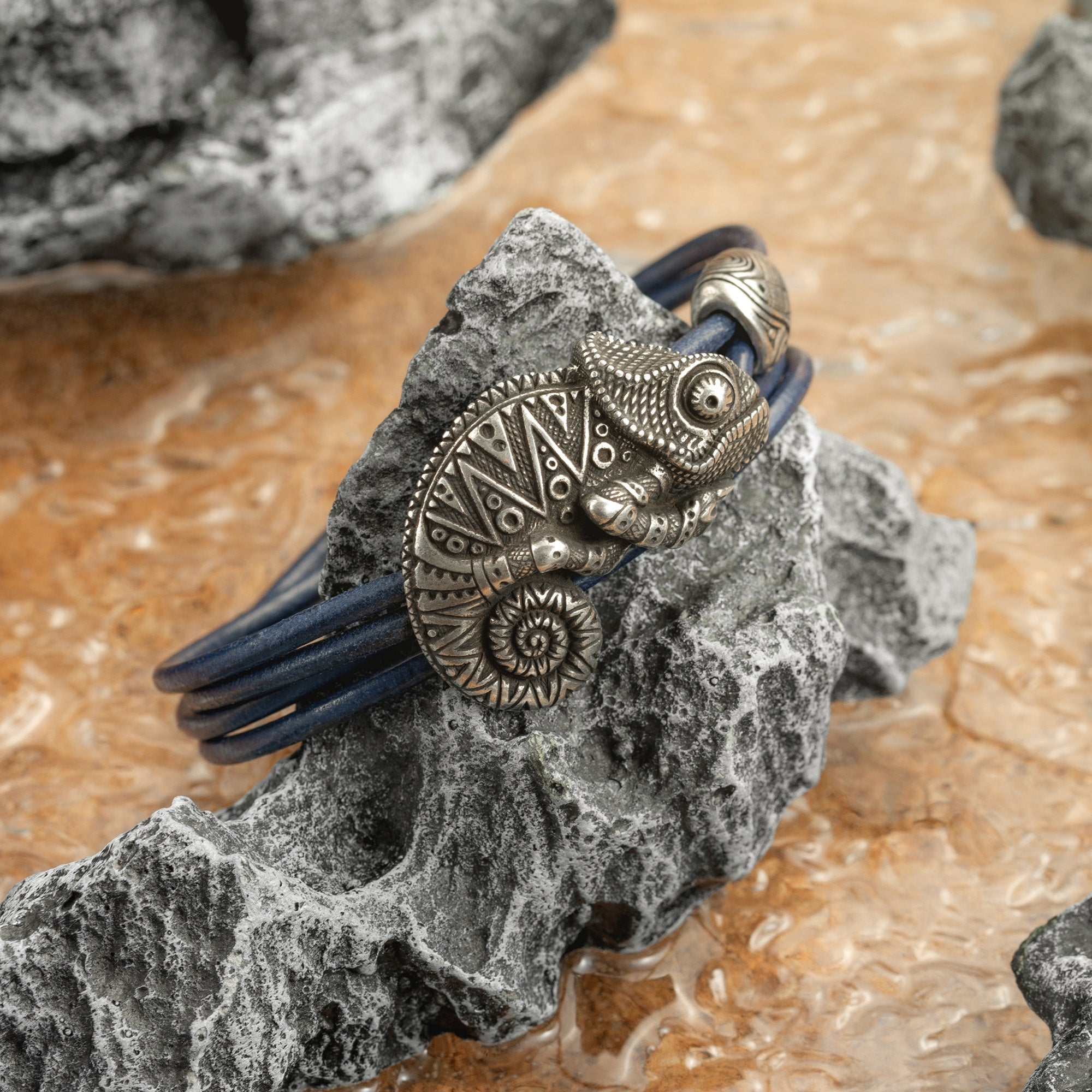 en:#color_navy blue cord / Silver-plated bronze metal|de:#farbe_marineblauer Kordelzug / Versilbertes Bronzemetall|fr:#couleur_cordon bleu marine / Métal bronze argenté