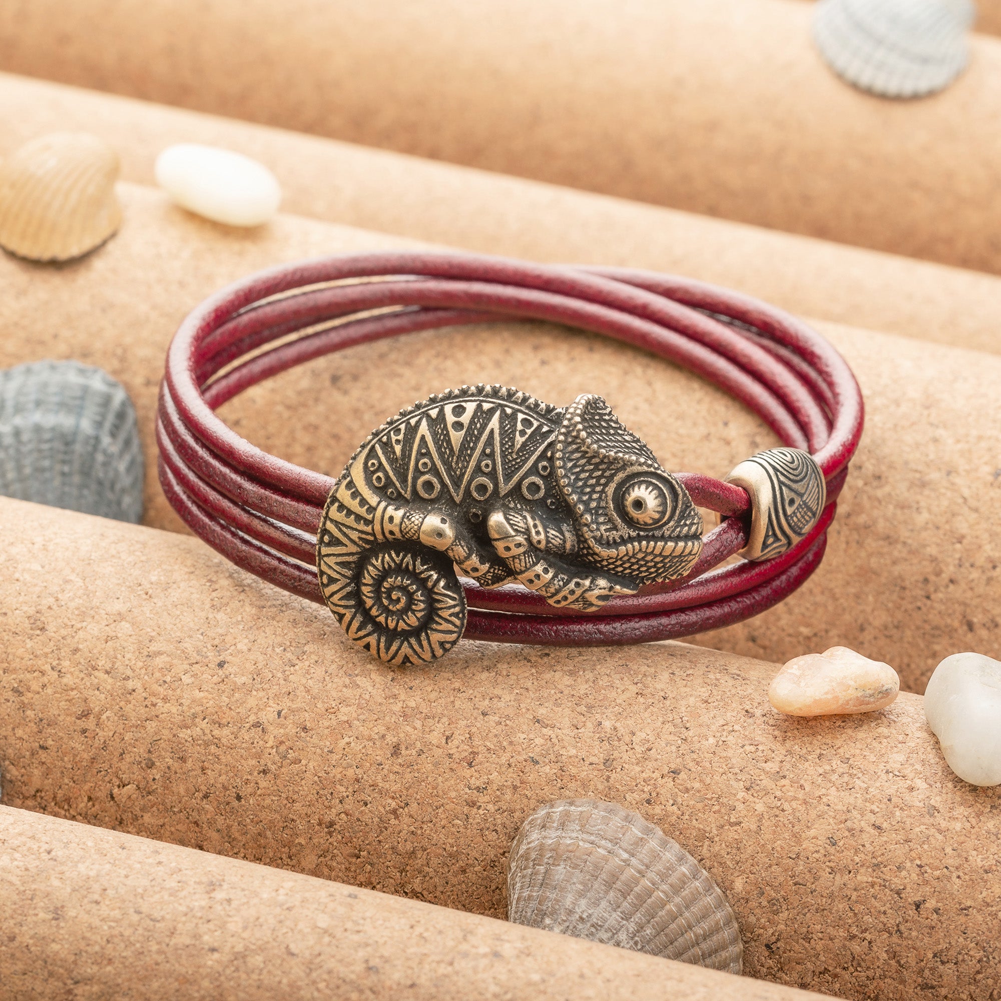 en:#color_burgundy cord / Bronze metal|de:#farbe_burgunderrote Kordel / Bronzemetall|fr:#couleur_cordon bordeaux / métal bronze