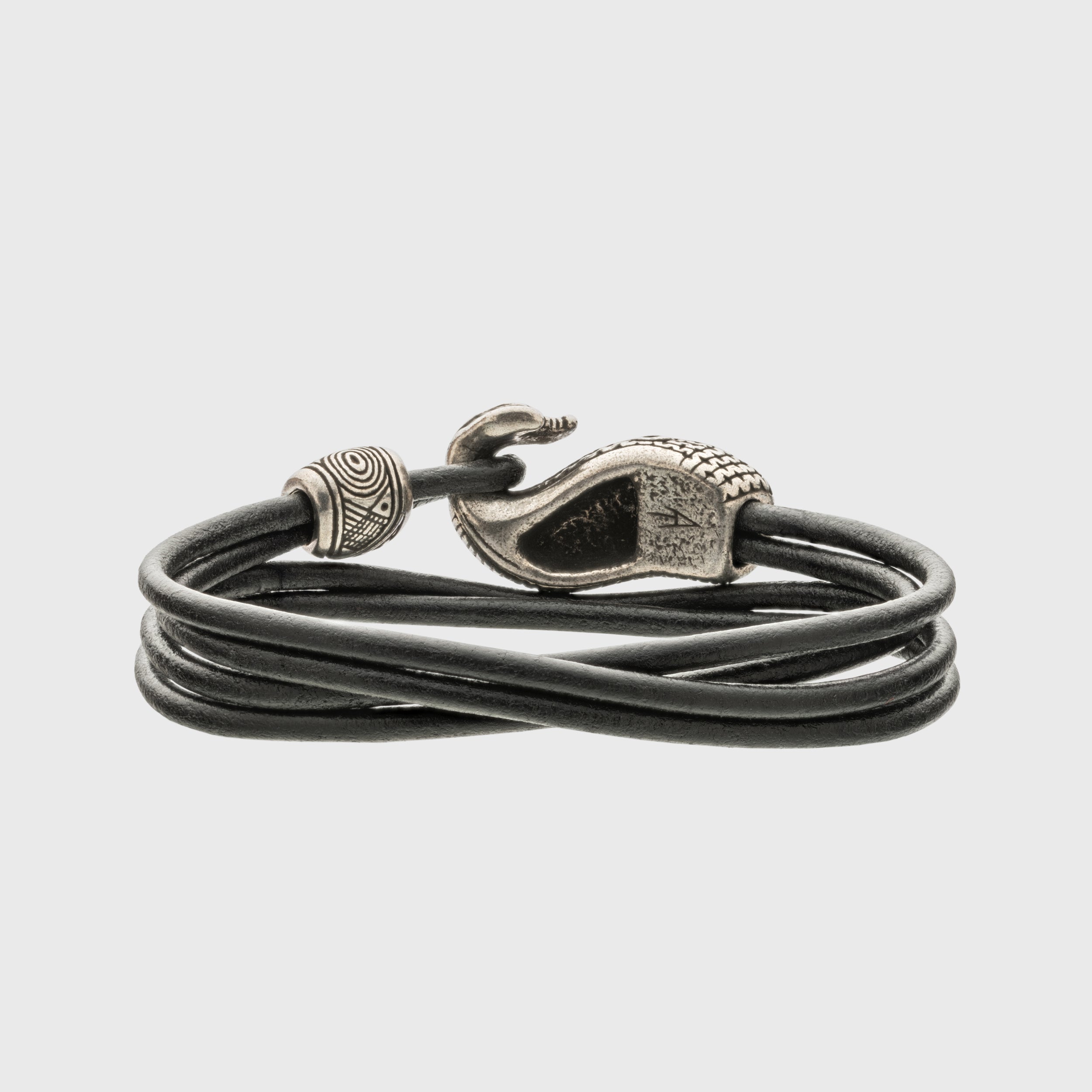 en:#color_black cord / Silver-plated bronze metal|de:#farbe_schwarzes Kabel / Versilbertes Bronzemetall|fr:#couleur_cordon noir / Métal bronze argenté