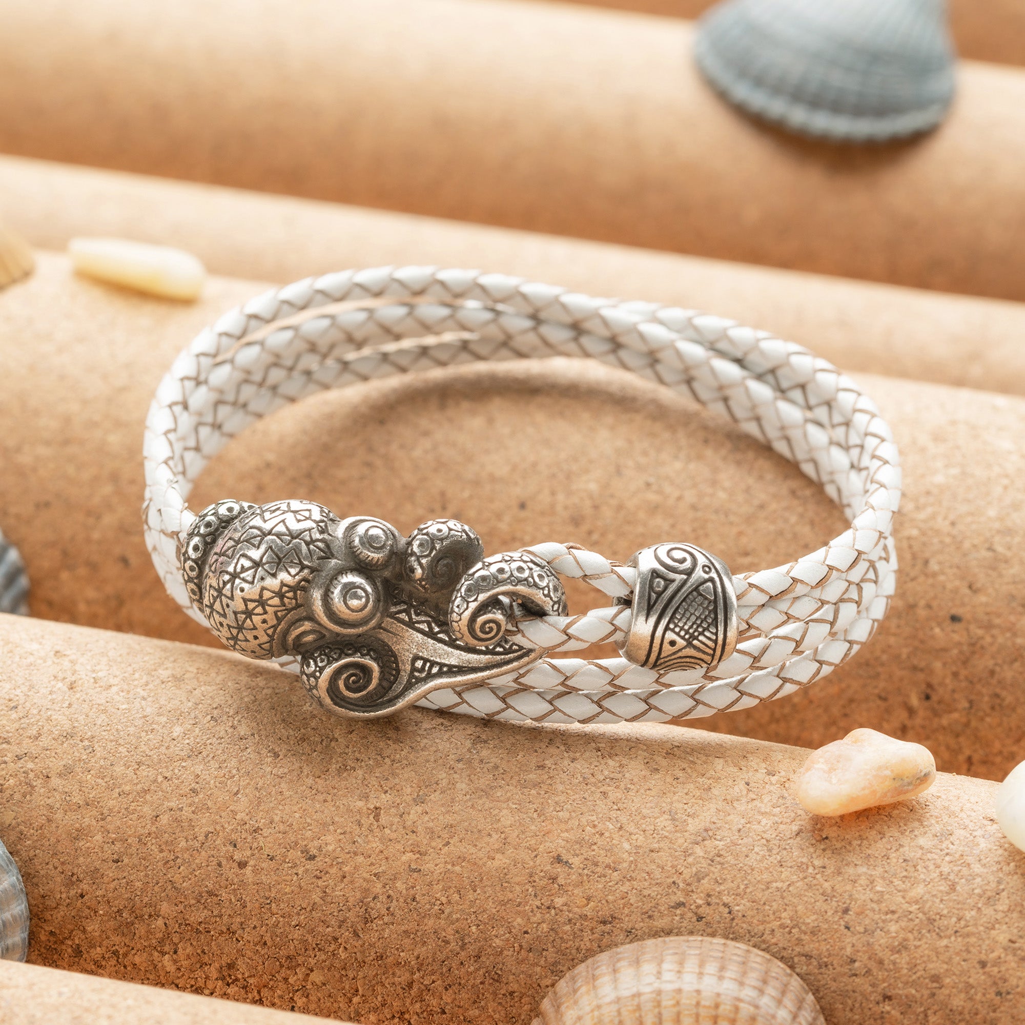 en:#color_white braided cord / Silver-plated bronze |de:#farbe_weiße geflochtene Kordel / Versilberte Bronze |fr:#couleur_cordon tressé blanc / Bronze argenté