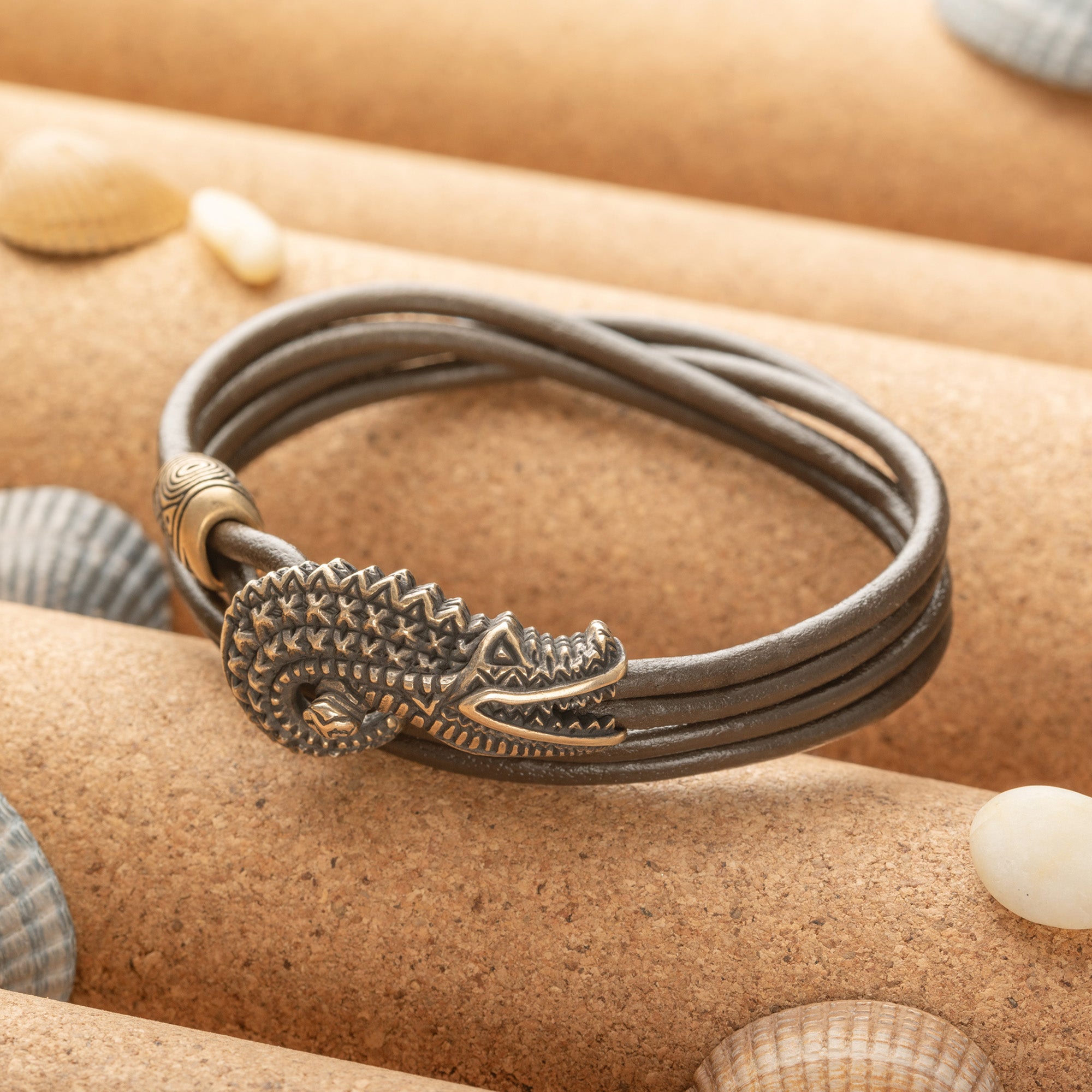 en:#color_brown cord / Bronze metal|de:#farbe_braune Kordel / Bronzemetall|fr:#couleur_cordon marron / métal bronze