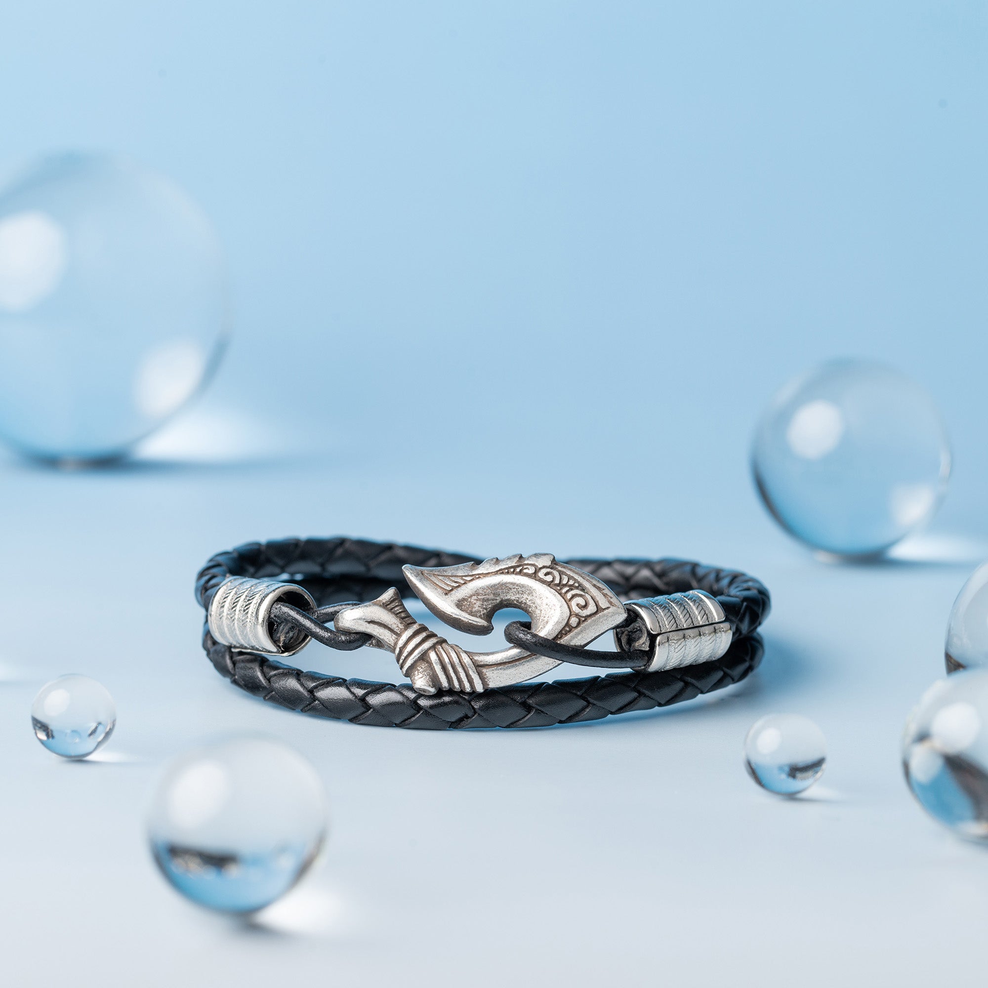 en:#color_black braided cord / Silver plated bronze|de:#farbe_schwarze geflochtene Kordel / Versilberte Bronze|fr:#couleur_cordon tressé noir / Bronze argenté