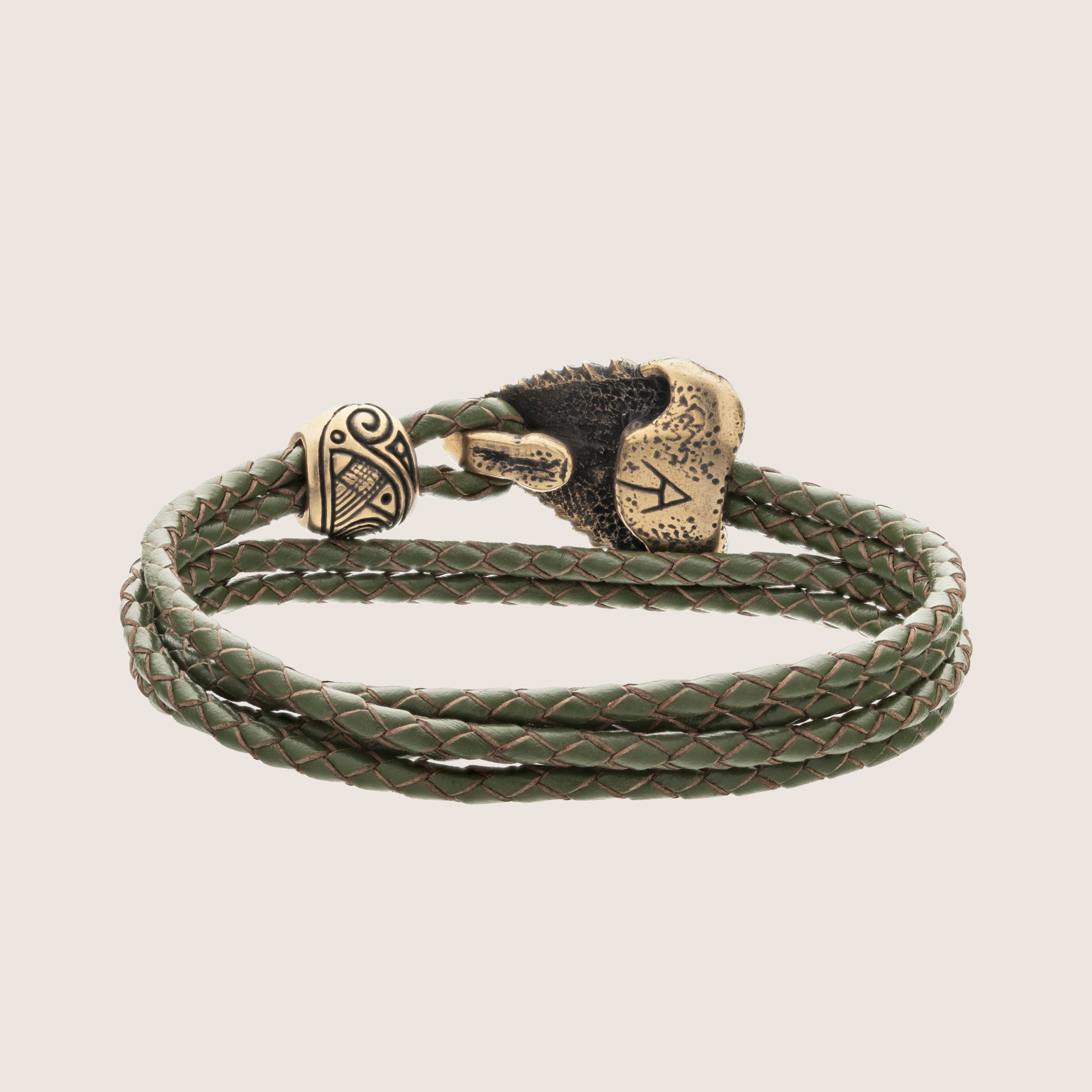 Shark Tooth Leather Bracelet – Ocean-Inspired Jewelry
