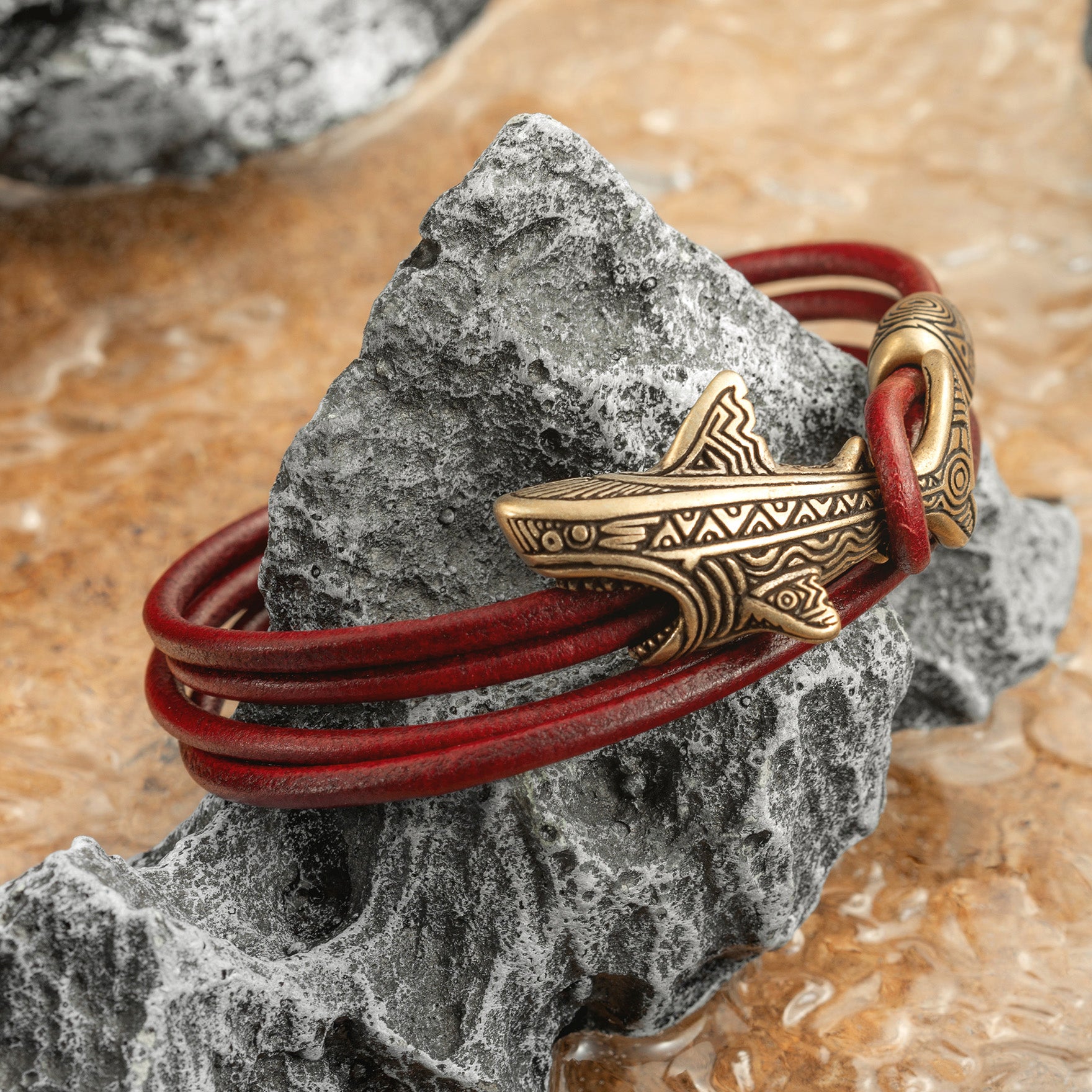 en:#color_burgundy cord / Bronze metal|de:#farbe_burgunderrote Kordel / Bronzemetall|fr:#couleur_cordon bordeaux / métal bronze