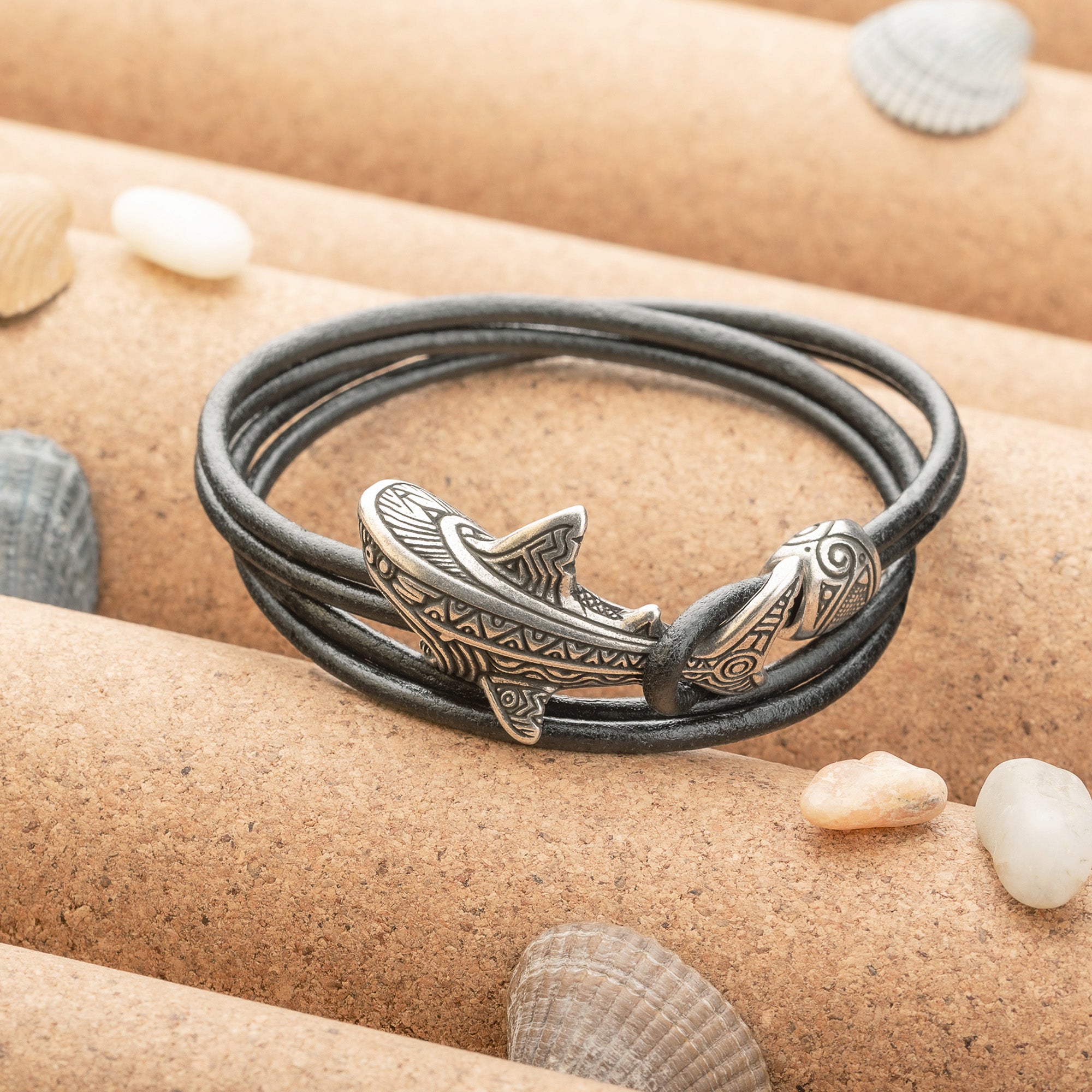 en:#color_black cord / Silver-plated bronze metal|de:#farbe_schwarzes Kabel / Versilbertes Bronzemetall|fr:#couleur_cordon noir / Métal bronze argenté