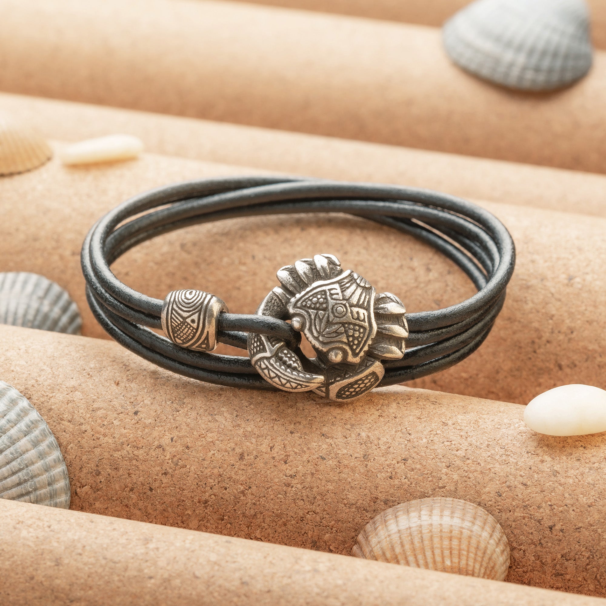 en:#color_black cord / Silver-plated bronze metal|de:#farbe_schwarzes Kabel / Versilbertes Bronzemetall|fr:#couleur_cordon noir / Métal bronze argenté