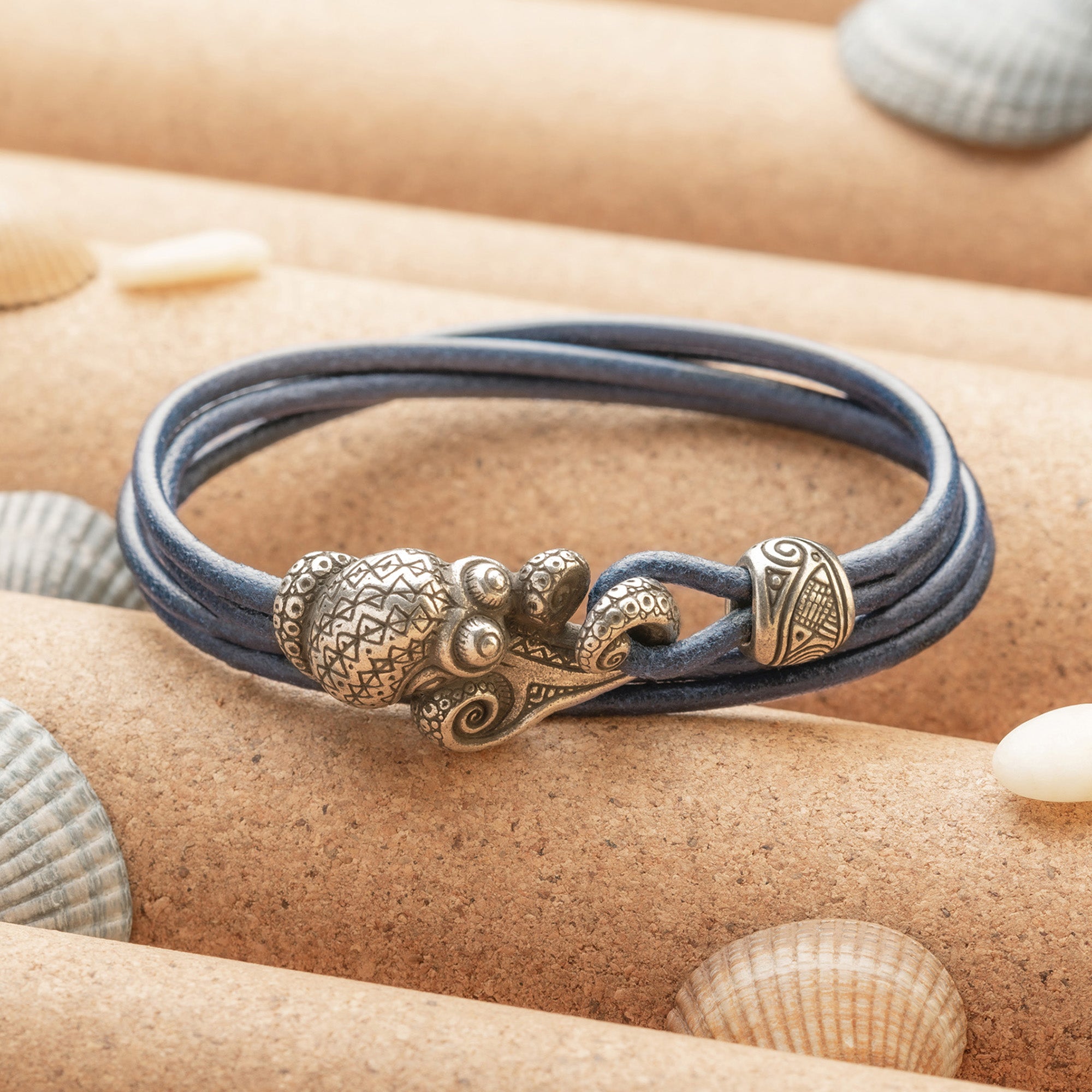 en:#color_navy blue cord / Silver-plated bronze metal|de:#farbe_marineblauer Kordelzug / Versilbertes Bronzemetall|fr:#couleur_cordon bleu marine / Métal bronze argenté