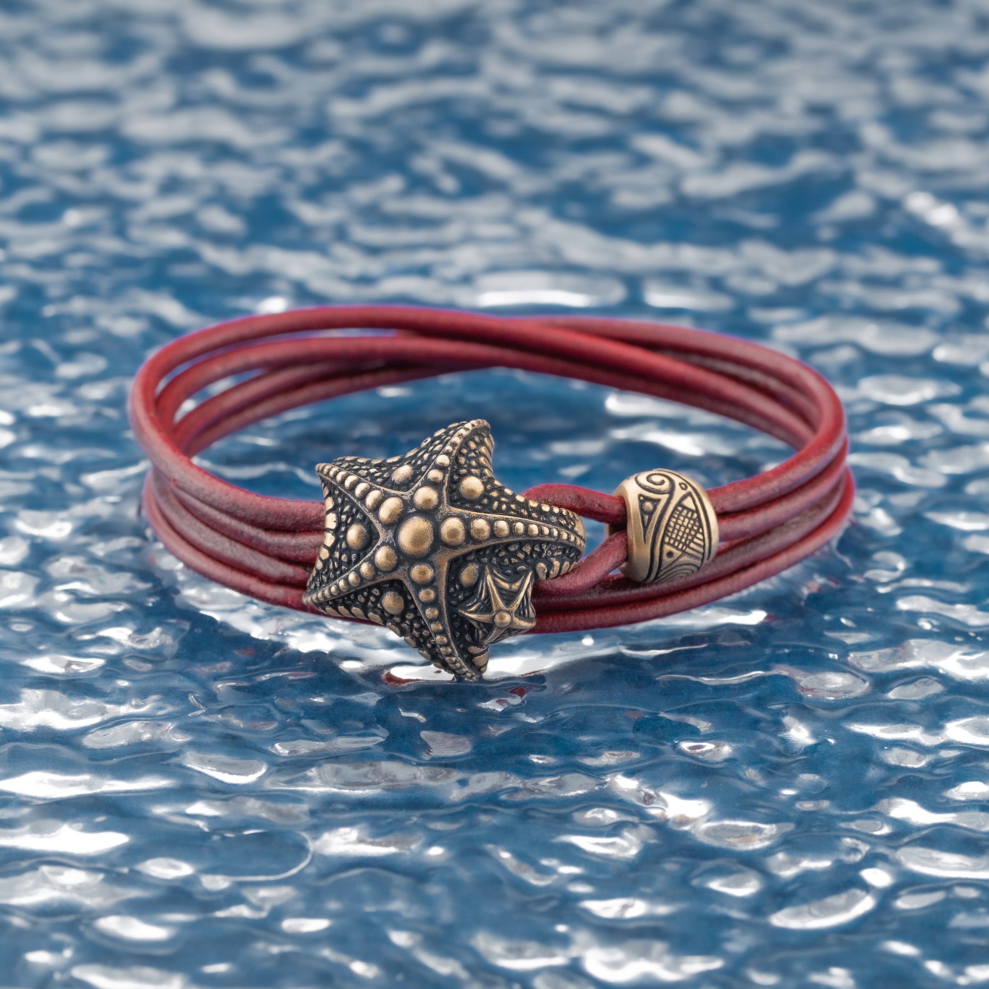 en:#color_burgundy cord / Bronze metal|de:#farbe_burgunderrote Kordel / Bronzemetall|fr:#couleur_cordon bordeaux / métal bronze