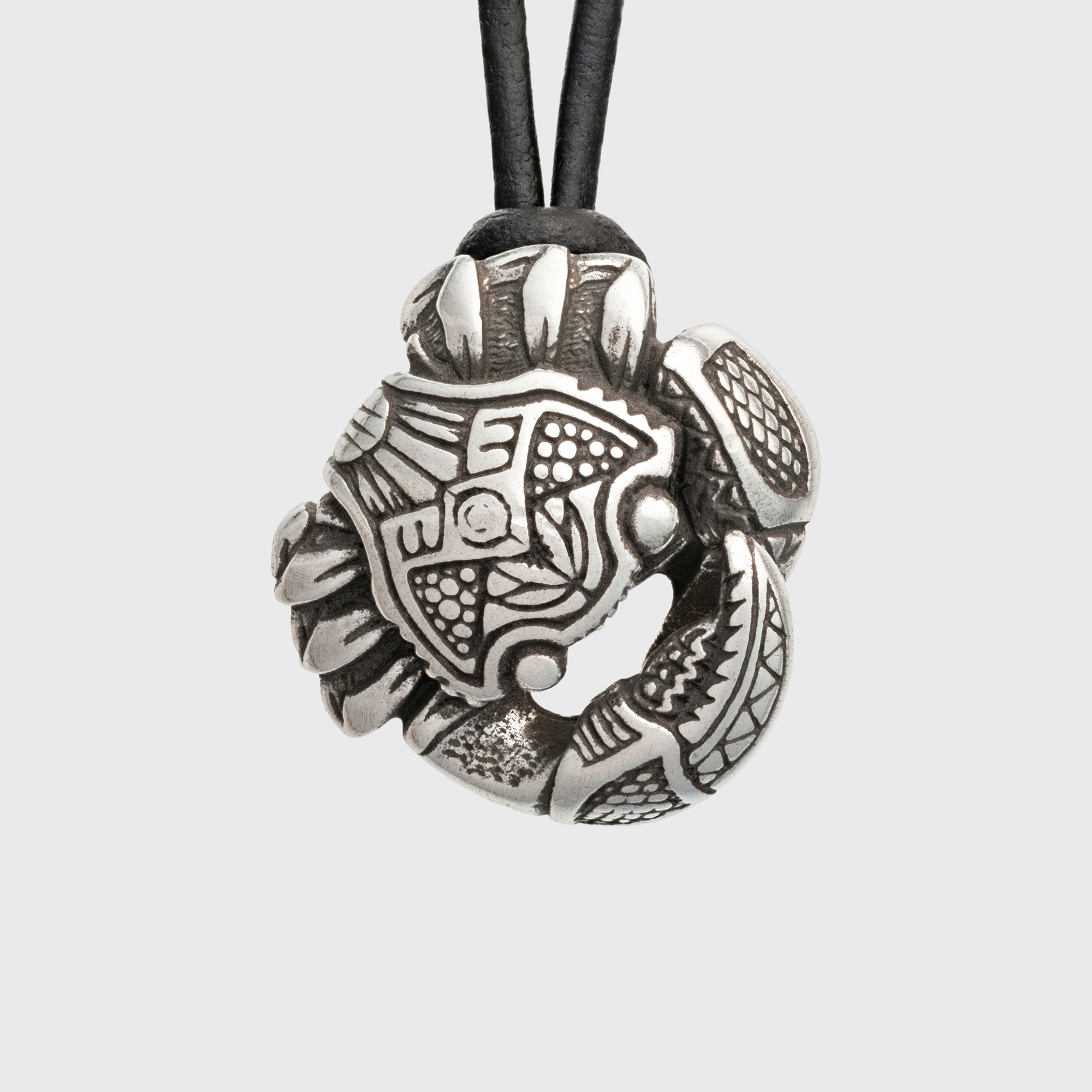 Crab Silver-plated Bronze Necklace – Tribal Spirit Ocean Symbol Jewelry