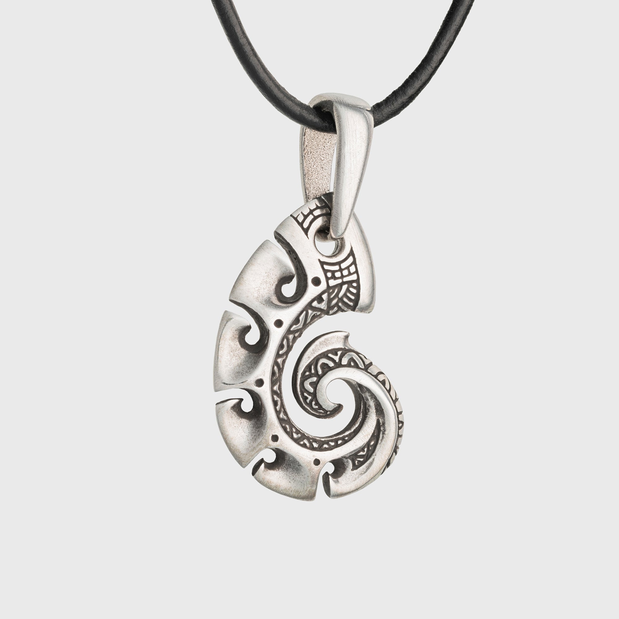 Fish Hook 925 Silver Pendant – Maori Inspired Hei Matau Symbolic Amulet