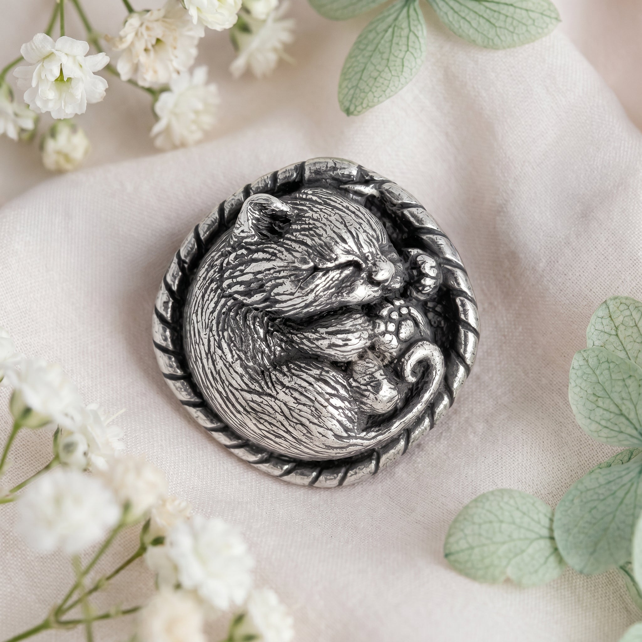 Sleeping Cat in Basket – Bronze Miniature, Desk Decor & Keychain